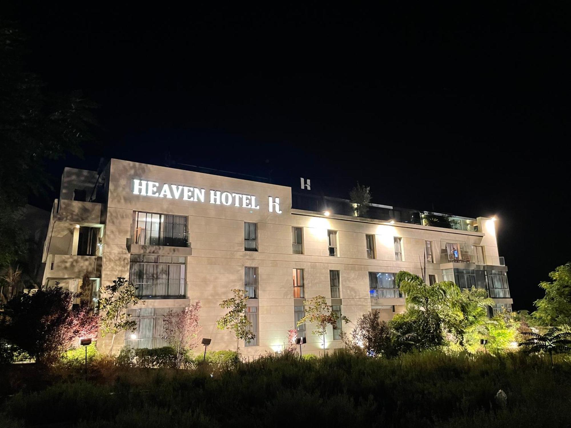 Heaven Prestige Hotel Džunija Exteriér fotografie
